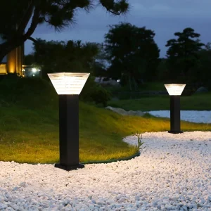 2023 New Factory Price Outdoor IP65 Waterproof LED Bollards Aluminum Pathway Light Modern Style Solar Garden Light with CE ISO
