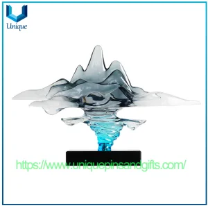 Custom New Modern Light Luxury Abstract Transparent Resin Artificial Mountain Sculpture Deceleration for Living Room Entrance Hall Table Top Art Decoration