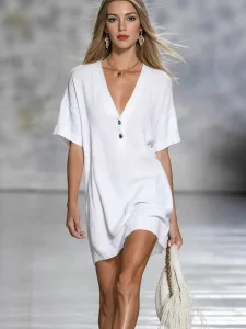 Vestido pulôver botão de cor sólida com decote em V estiloso para uso casual