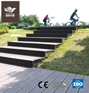 Factory Wholesale Outdoor WPC Wood Plastic Composite Decking Board with CE