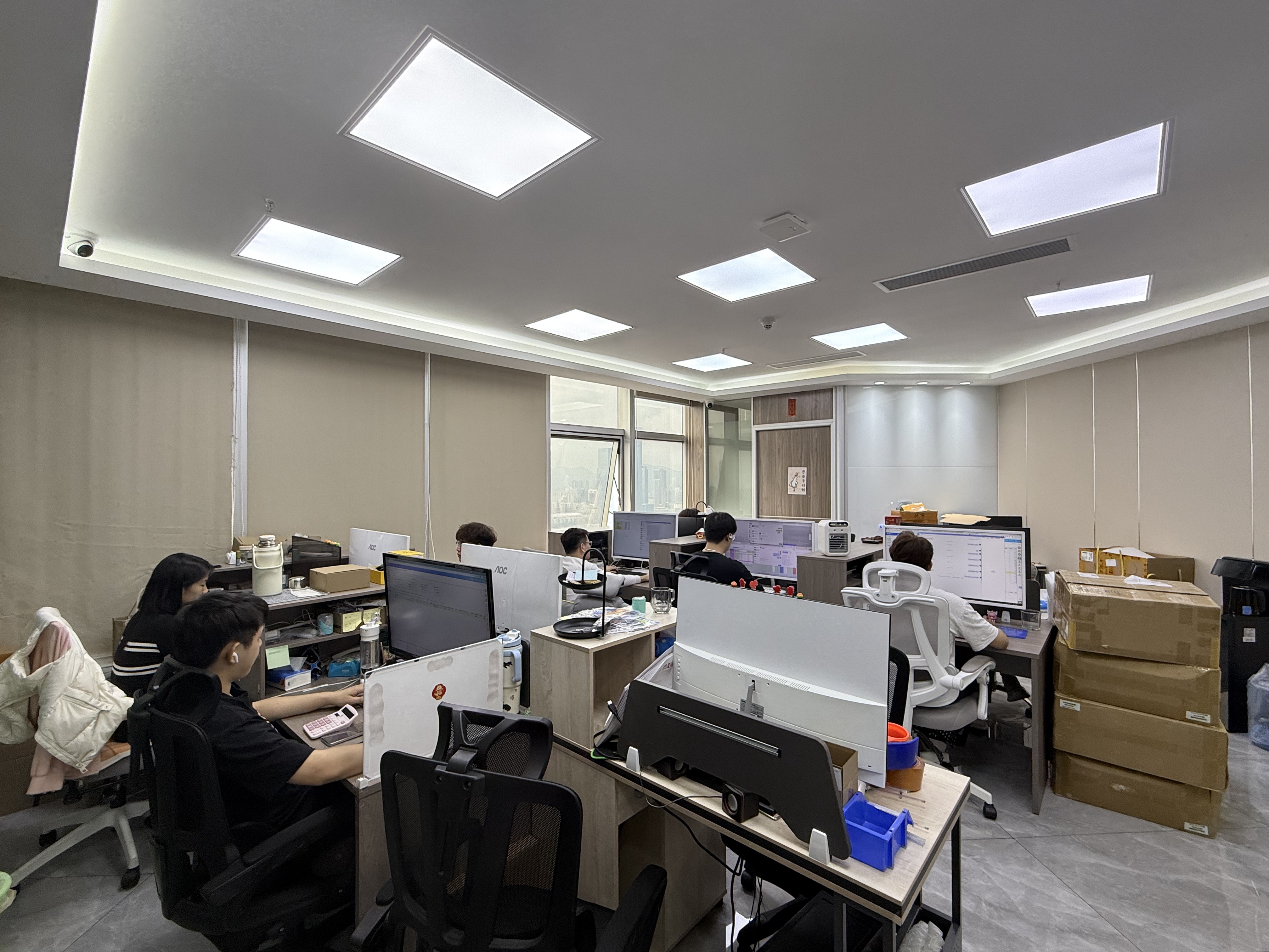 Electronic components including ICs capacitors and connectors sourced by Yingchuang Technology