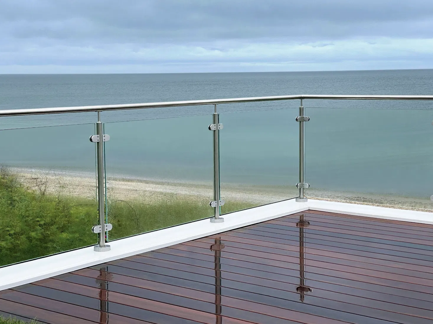 Superior Double Glass Solutions for Elegant Glass Escalators/Glass Balustrade/Glass Pool Fence/Glass Stair Railing/Glass Escalator