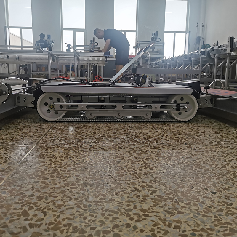 Good Quality Solar Panel Cleaning Machine Robot Cleaner Dry Cleaned Washed Solar Panel Cleaning Machine