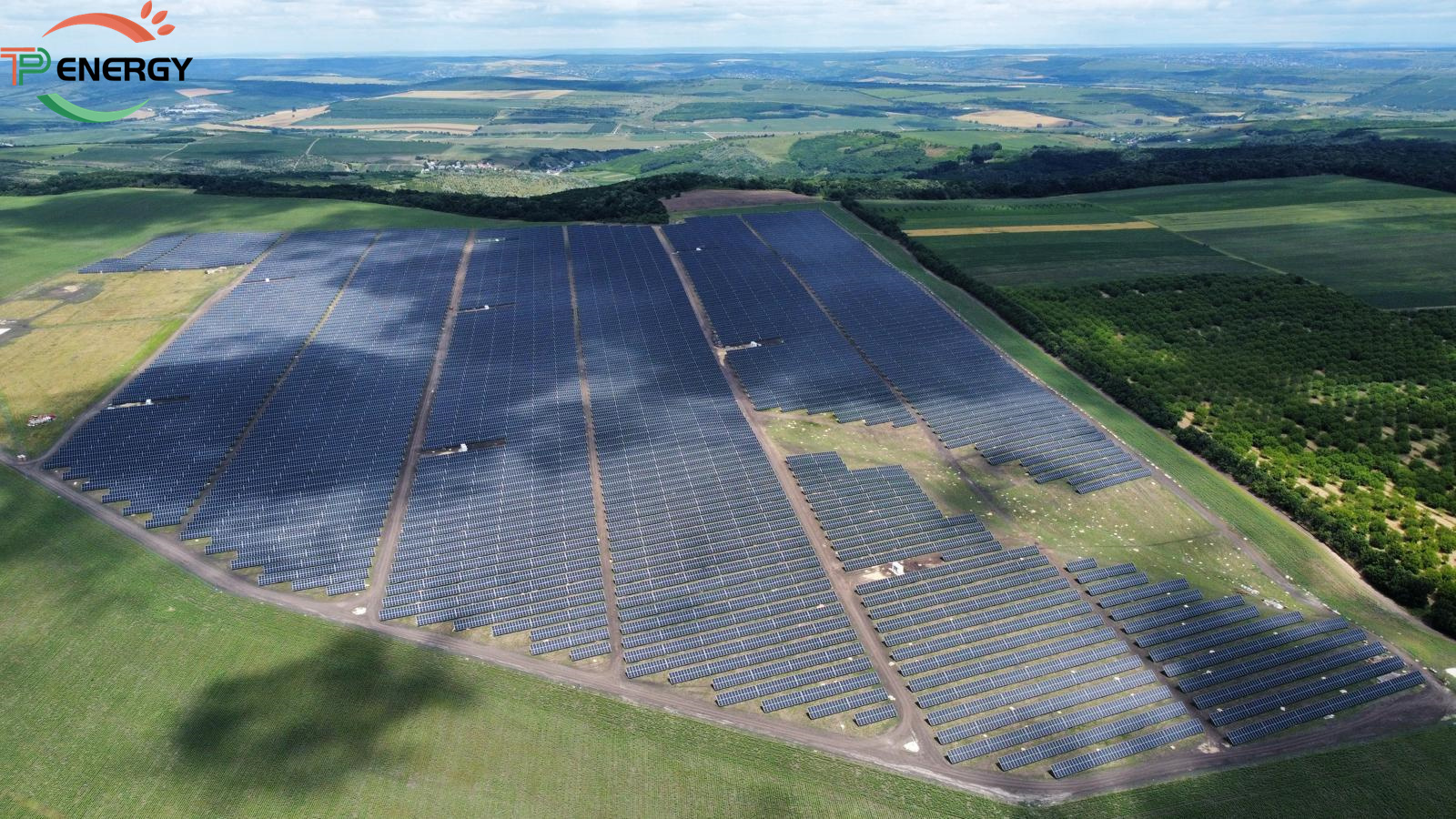 Topsky Photovoltaic System Projects -Moldova 100MW Large-Scale Commercial &amp; Industrial Off-Grid Hybrid Solar Energy System