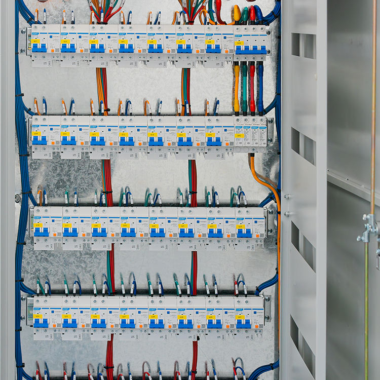 Customized 24KV 12V Solar Power Distribution Control Cabinet 3 Phase 110Kw IP54/IP65 Overload Protection