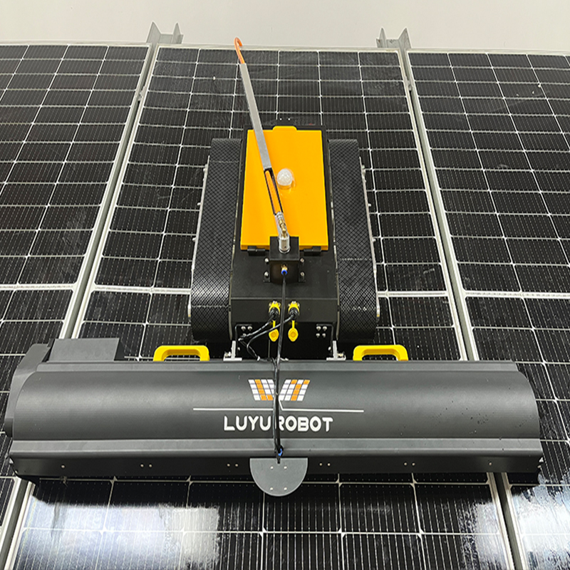 Intelligent Remote-controlled Photovoltaic Panel Cleaning Robot, Suitable for Both Dry and Wet Cleaning, Saves Labor