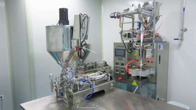 Quality control laboratory testing at Fderla Biology