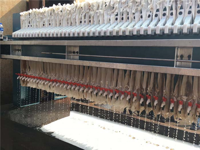 HOT the Automatic Hydraulic Sludge Dewatering Filter Press Machine for Petroleum Industry