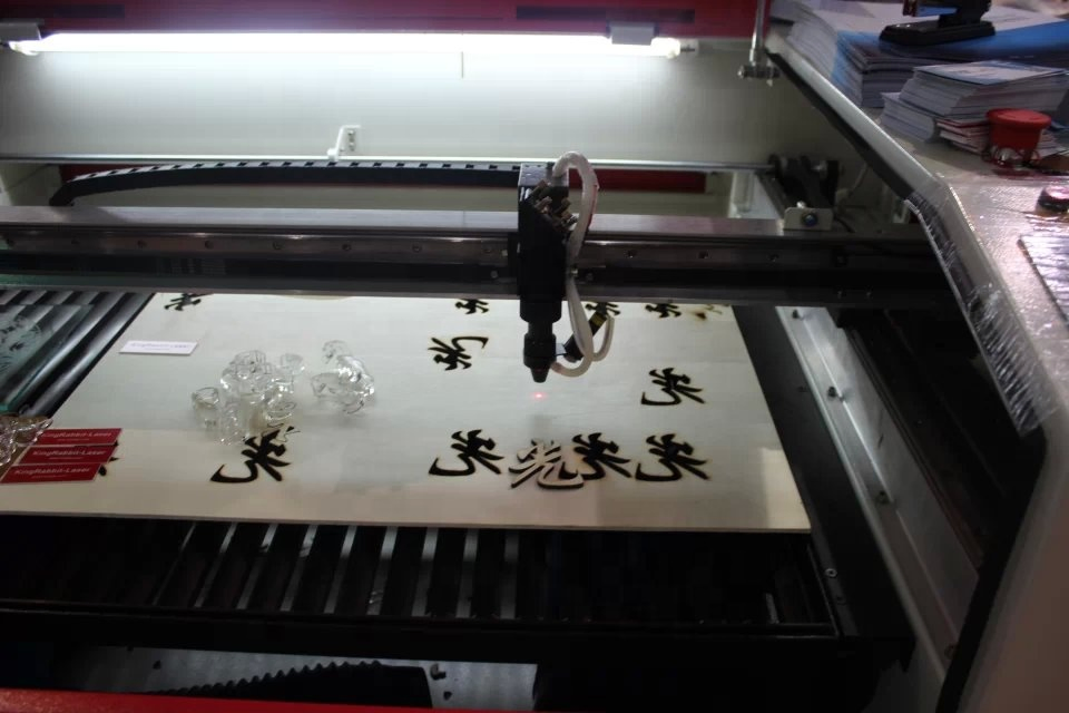 80W 100W Auto Feeding 3D CO2 Laser Cutting Engraving for Fabric Rubber Plywood Glass Acrylic CNC Laser Cutting Machine