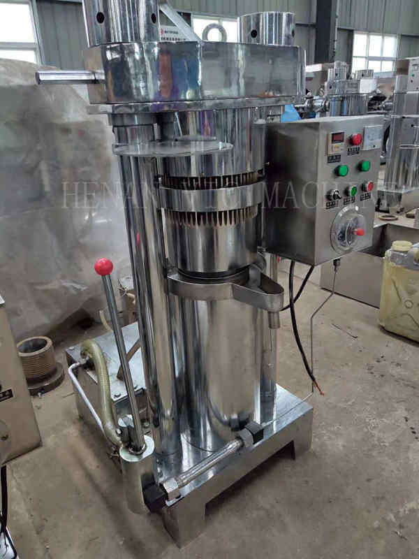 Hydraulic oil press side view
