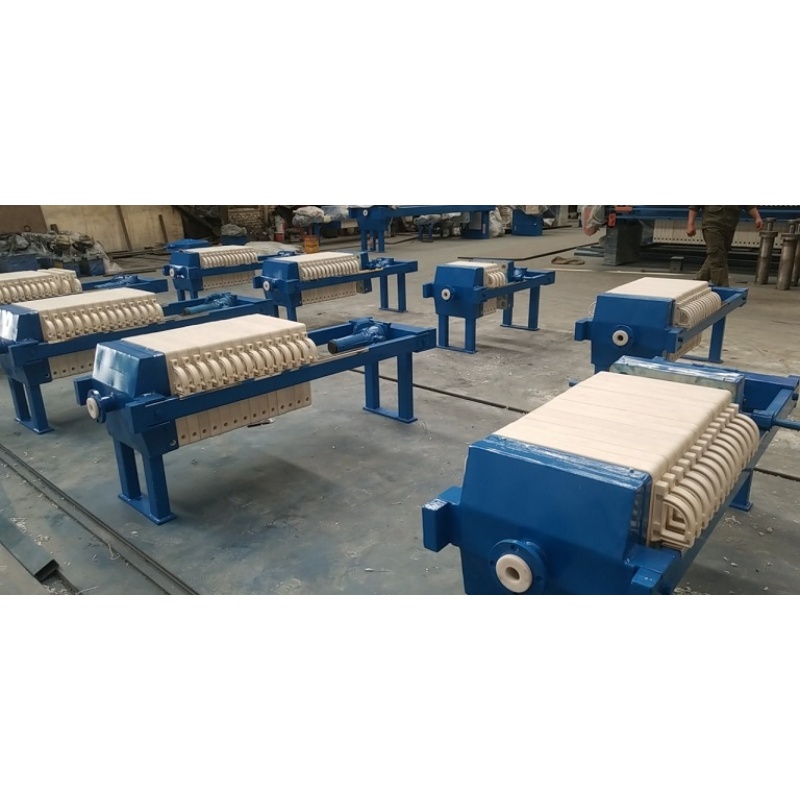 Xingtai Brand 520 Type Hydraulic Pressing Filtering Machine New Condition Expertly Manufactured Semi-Automatic 110V 15-18 Filter