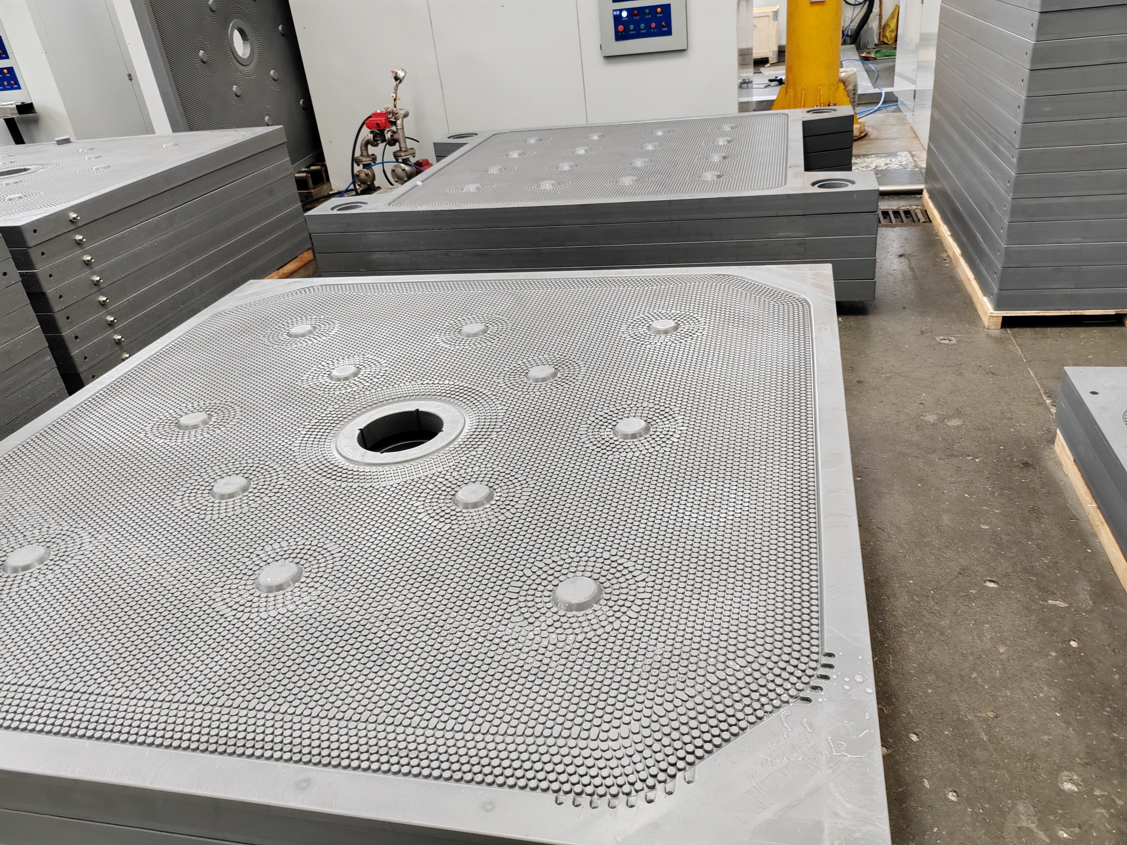 New BOYAN Filter Press Plate HIGH PERFORMANCE MEMBRANE CHAMBER PLATE For SQUEEZING PRESSURE 6,0 MPa FILTERPRESSES 1 Year