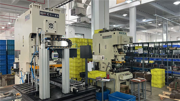 CNC punching machine for precision manufacturing of filter press components