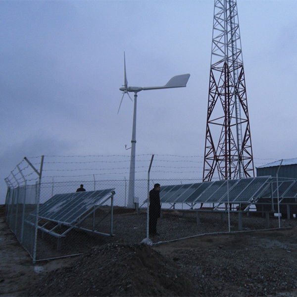 Plan de solución de suministro de energía para estación de comunicación móvil con generador solar de turbina eólica