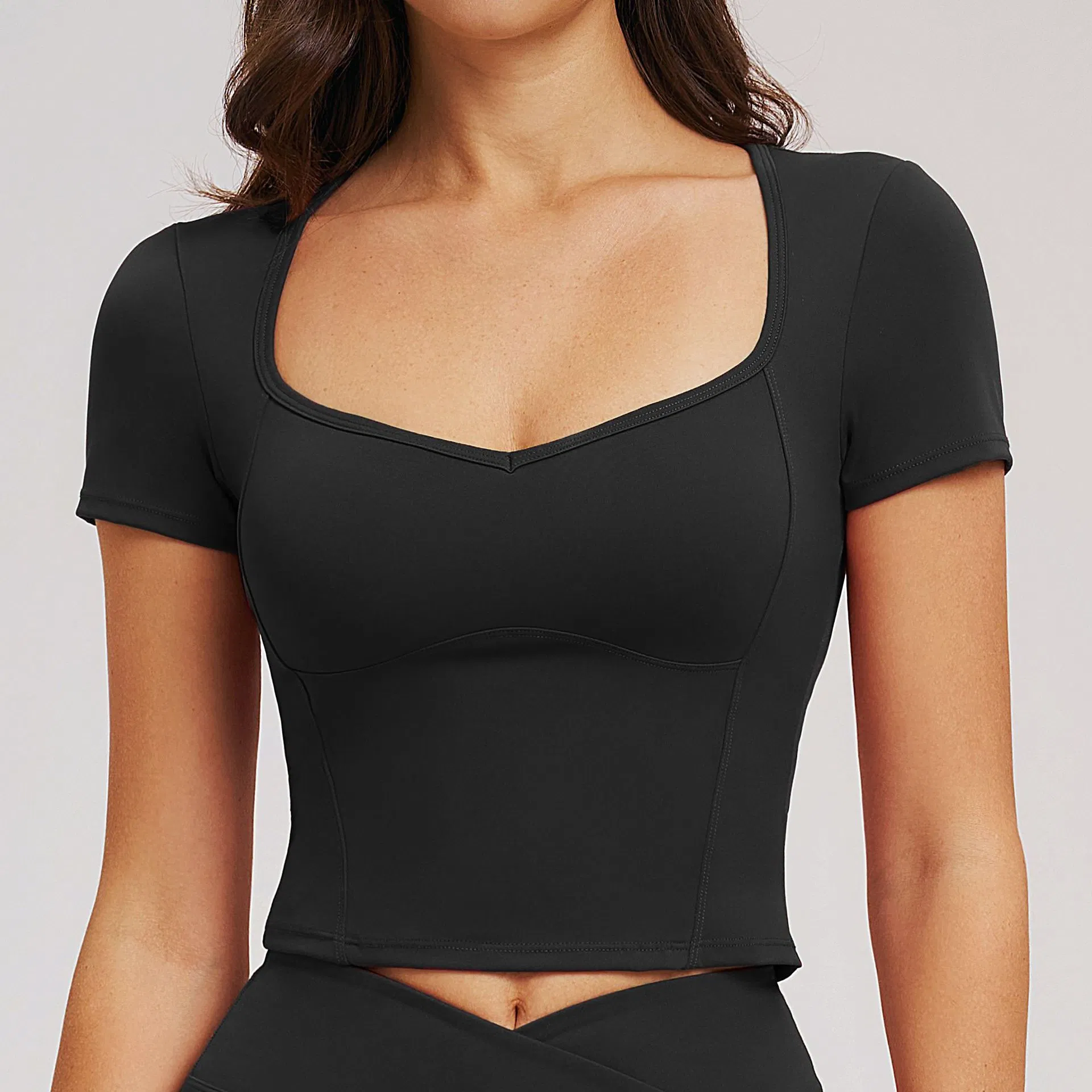 Blusa de Gola Alta Justa para Yoga com Mangas Curtas para Mulheres
