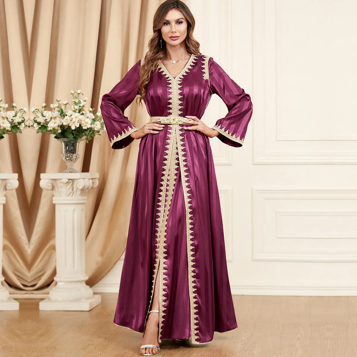 Vestido de Seda para Noite de Mulheres do Oriente Médio com Cintura Ajustada