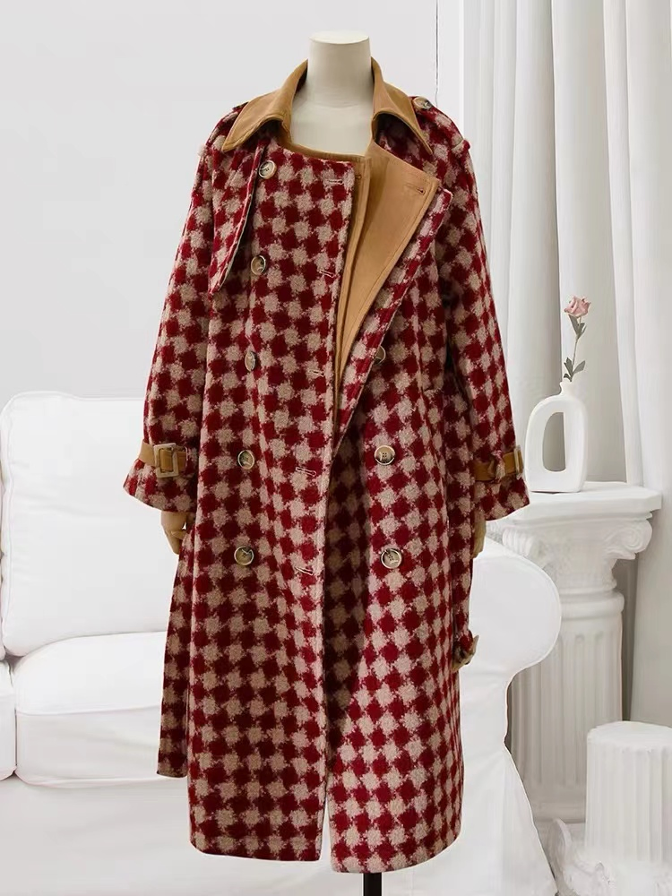 Marca de Moda de Roupas Personalizadas Design de Roupas Femininas para o Natal Casaco Longo Roupas de Inverno Estilo Trendy Preço de Atacado de Alta Qualidade Fábrica Etiqueta Privada Botão