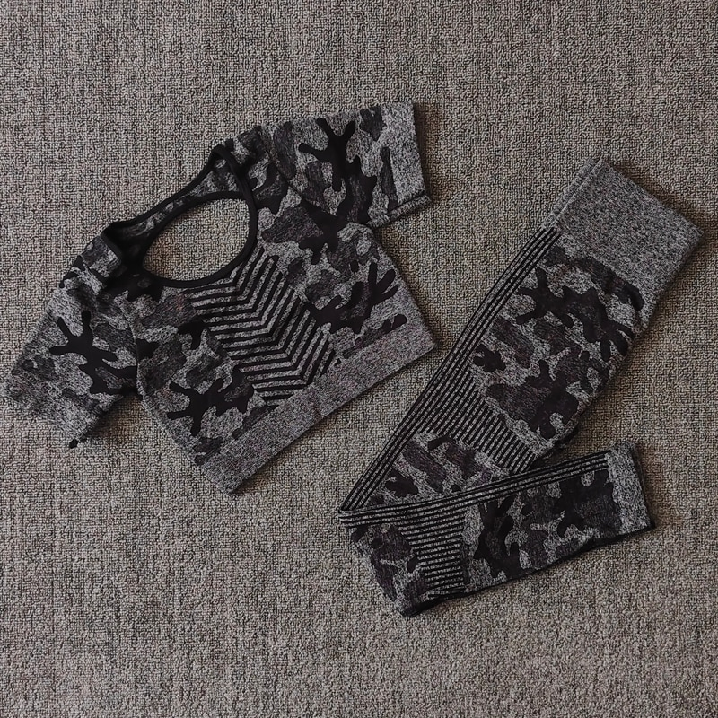 Conjunto de Roupas de Lazer e Suor de Manga Curta para Mulheres, Top Cropped Sexy Sem Costura com Costas Vazadas + Conjunto de Leggings Camo