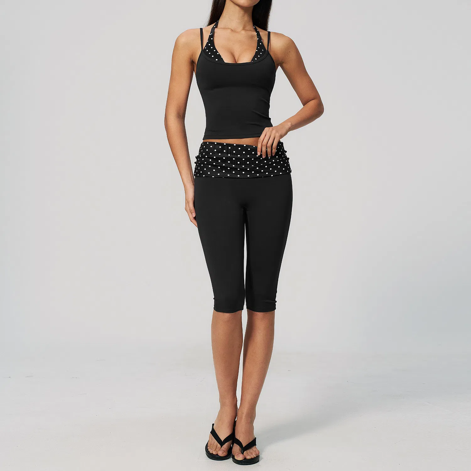 Top de Yoga e Calças Capri para Mulheres Roupas de Esporte Vestuário de Marca Própria