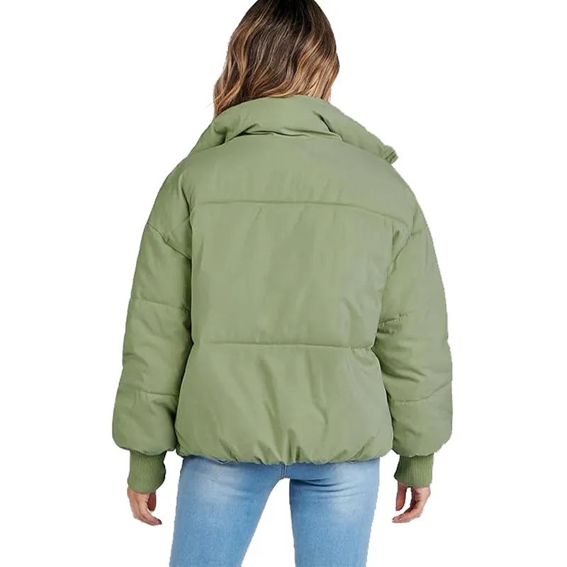 Casaco Puffer Cropped Vista Lateral