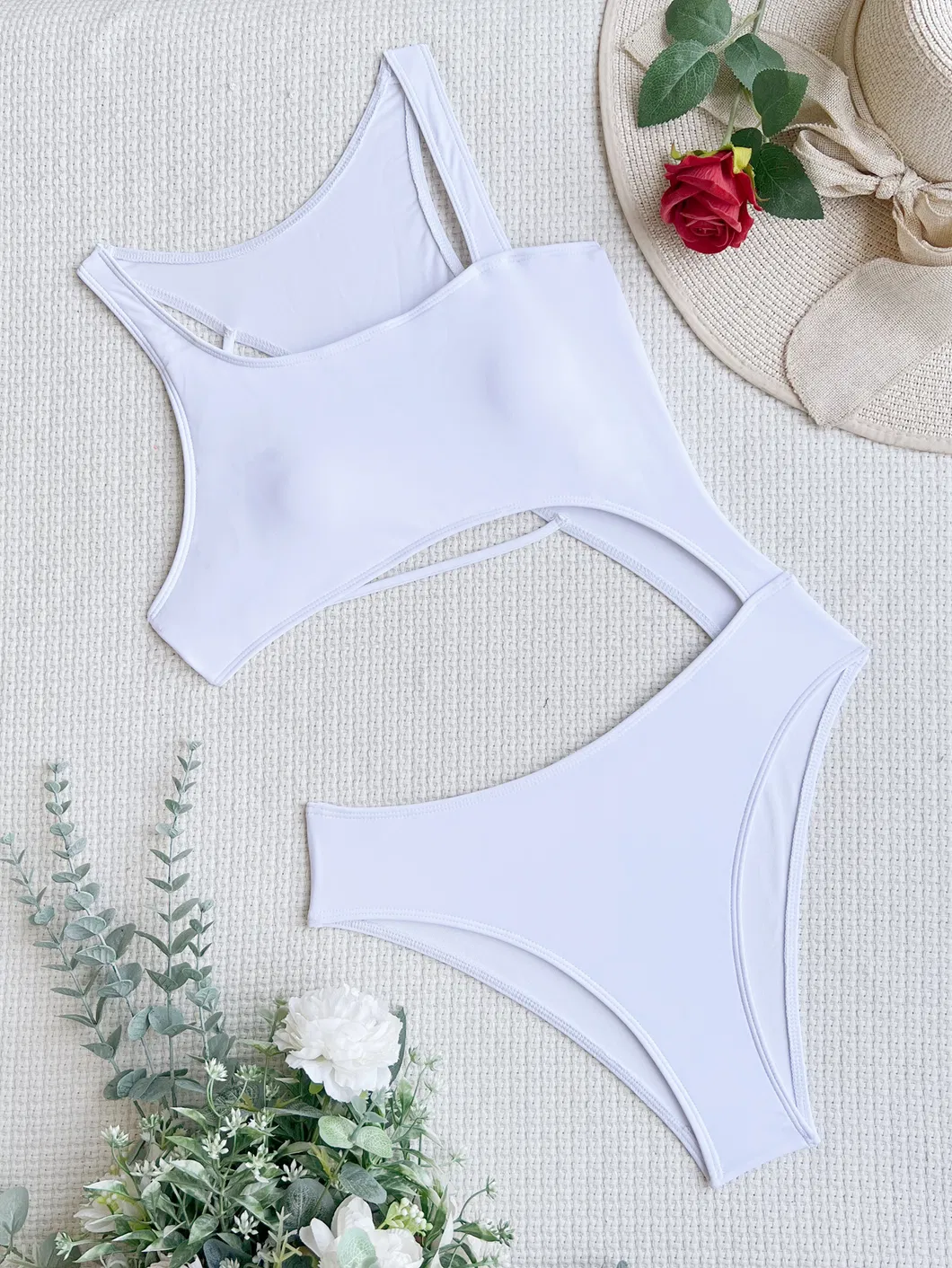 Maiô Sexy Branco Recortado Monokini Feminino de Cintura Alta para Praia