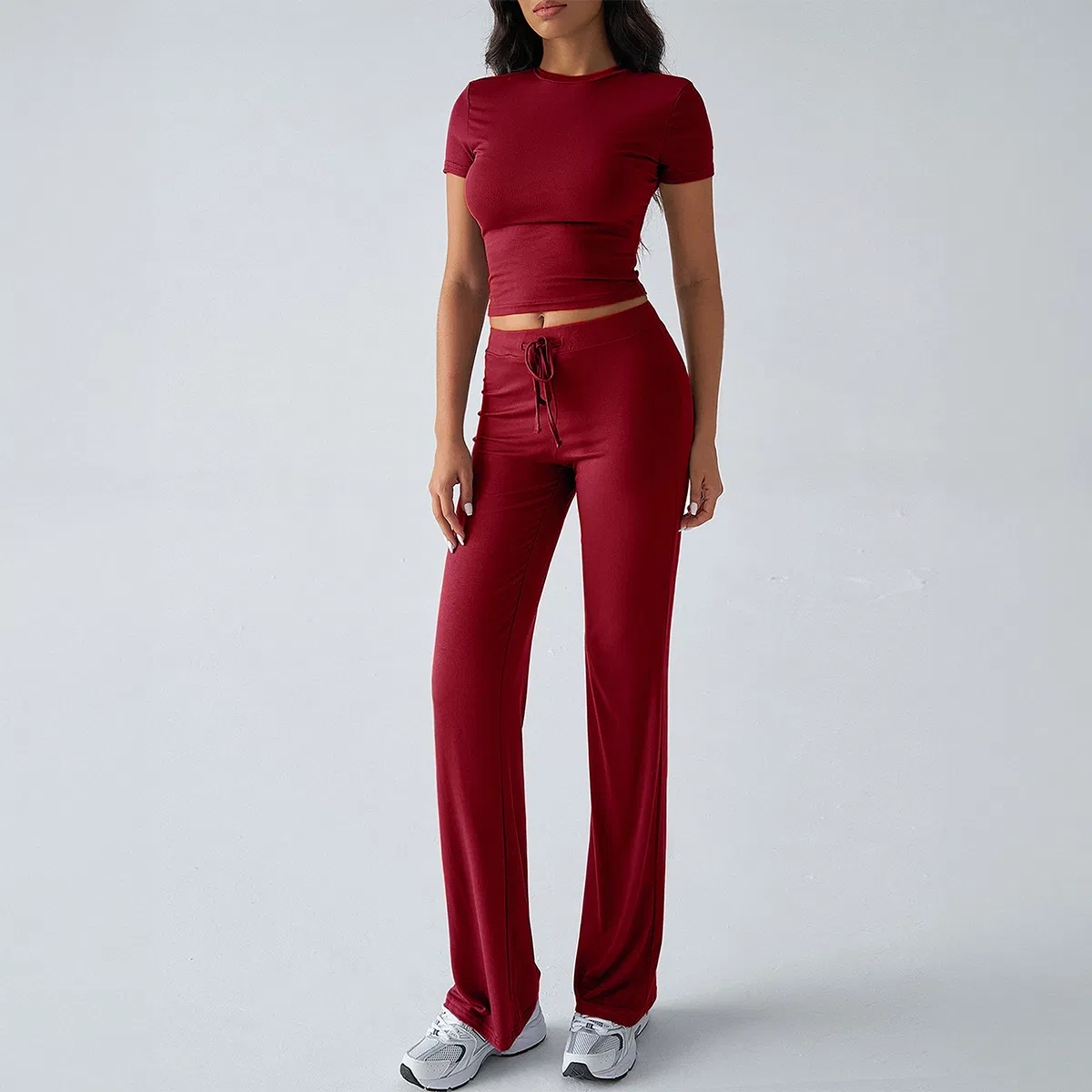 Conjunto de Tops Curtos Casuais Femininos para Lazer Urbano em Cores Sólidas para Primavera Verão, Moda Transfronteiriça para a Europa e Estados Unidos