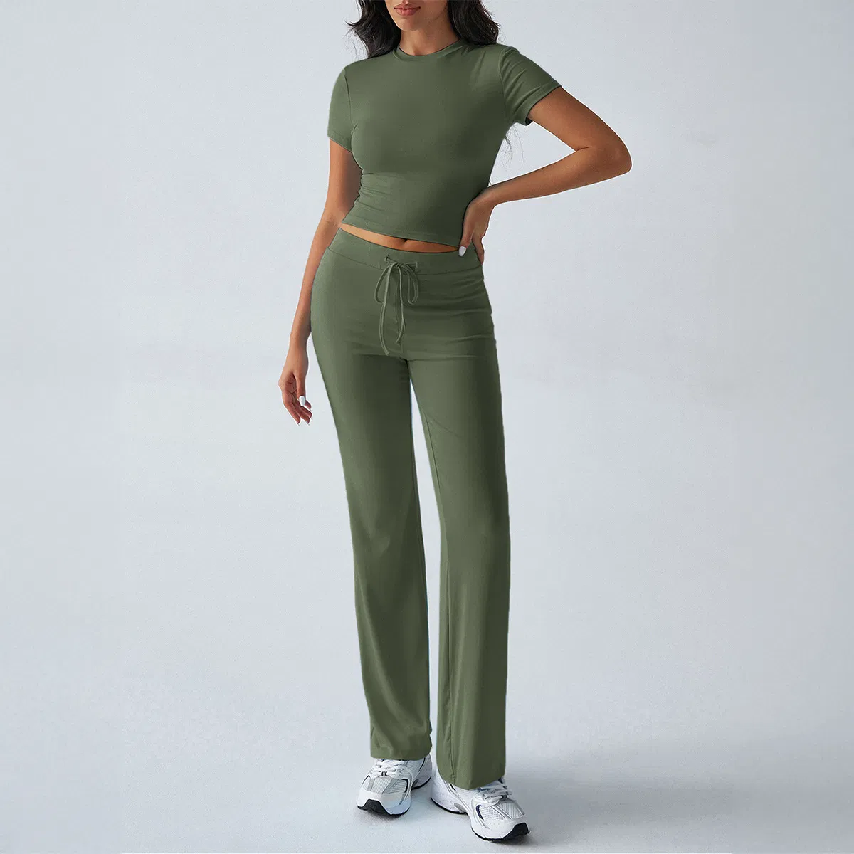 Conjunto de Tops Curtos Casuais Femininos para Lazer Urbano em Cores Sólidas para Primavera Verão, Moda Transfronteiriça para a Europa e Estados Unidos