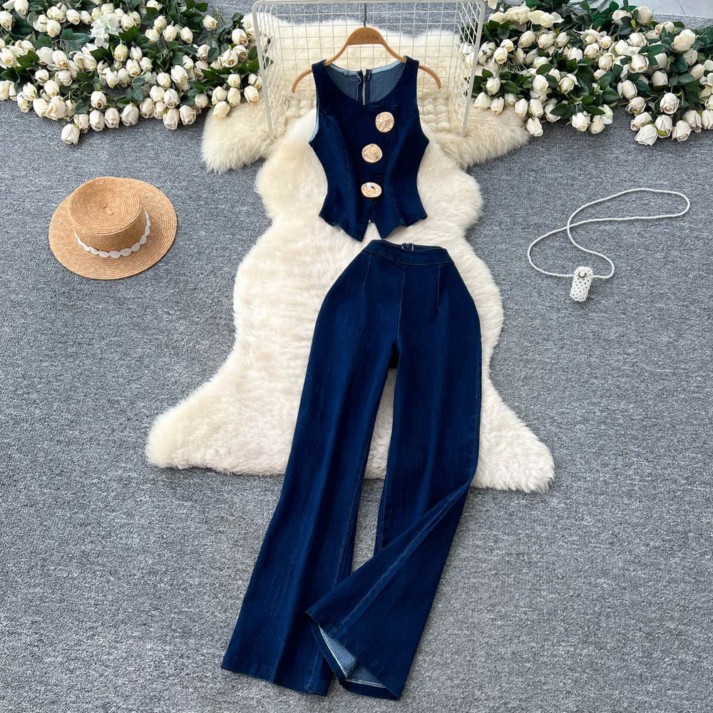 Conjunto Elegante de Top Sem Mangas em Denim e Calças Jeans de Cintura Alta com Pernas Largas para Mulheres, Gola Redonda, Botão de Metal, Roupa Casual em Denim com Ajuste Slim