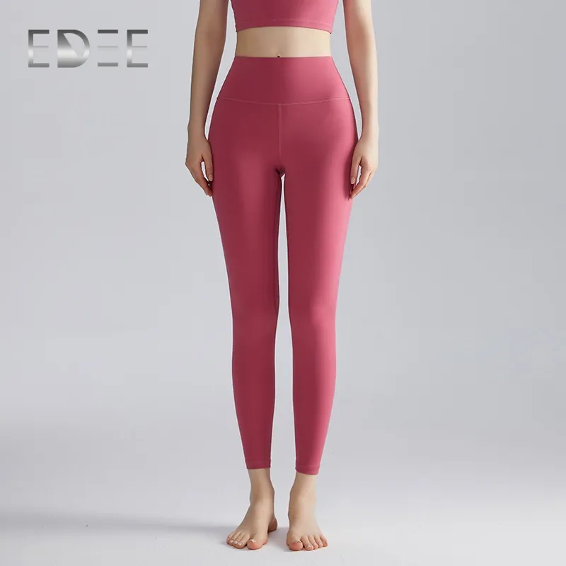 Roupas esportivas confortáveis e modernas para mulheres