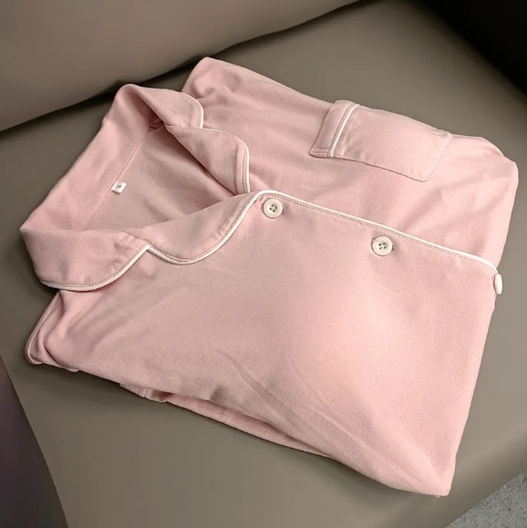 Conjunto de Pijamas Femininos Confortáveis e Macios
