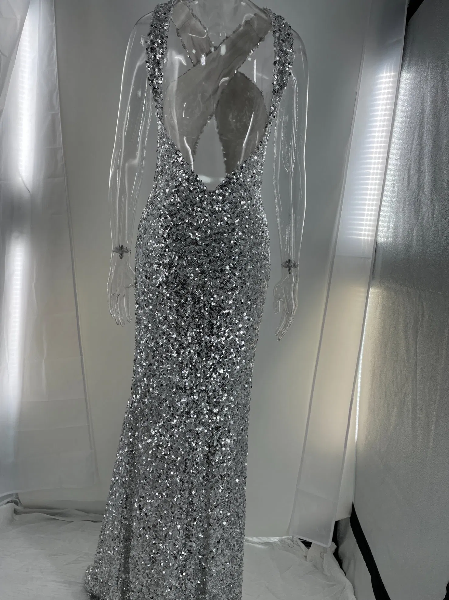Vestido de Festa Longo Prateado Feminino com Costas Abertas, Moda Sexy para Mulheres