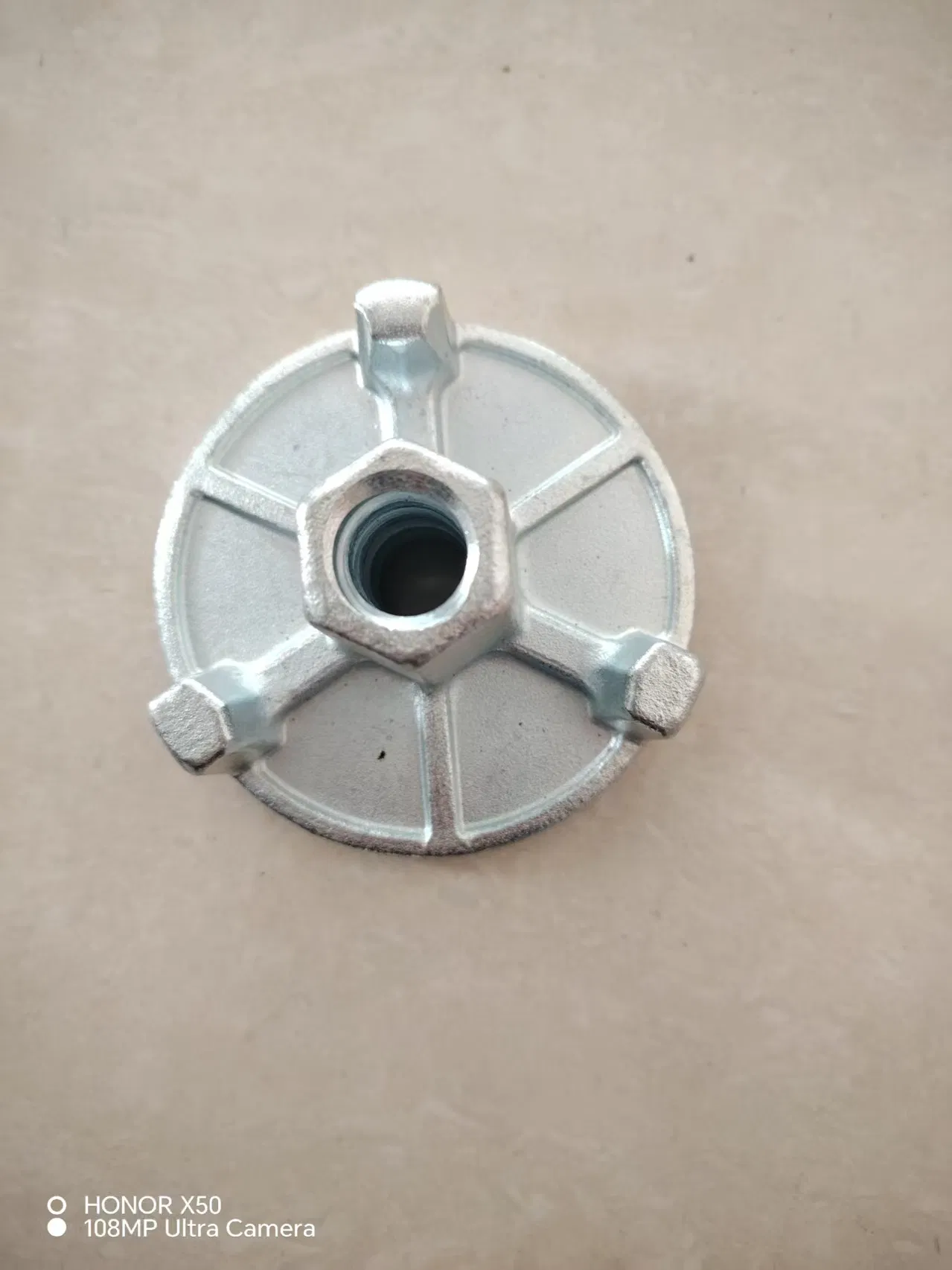 Forged Wing Nut (galvanized) Tie Rod Nut 15/17 90/100mm for Construction Scaffolding