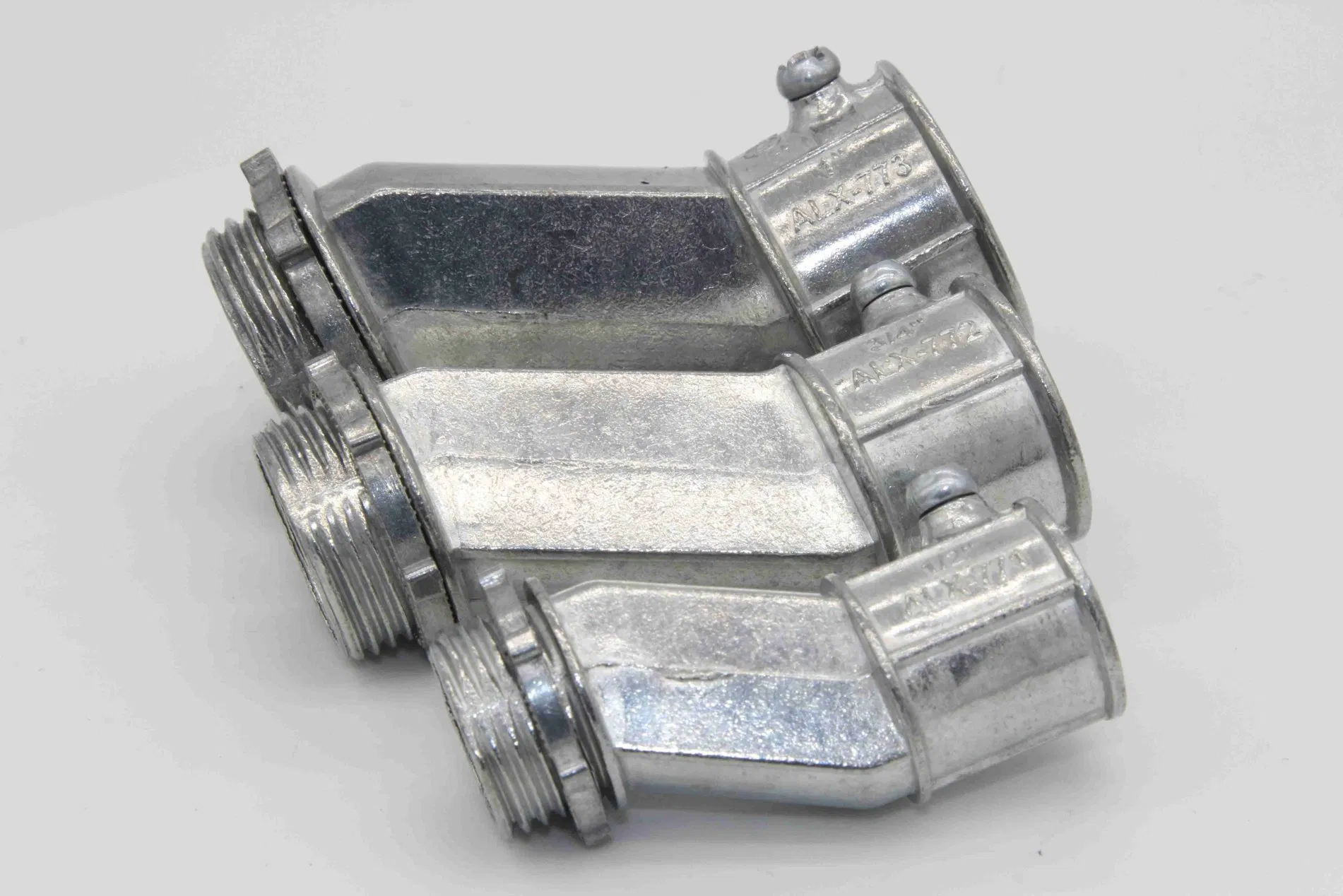 High-Quality EMT Conduit Pipe Fitting Coupler Origin