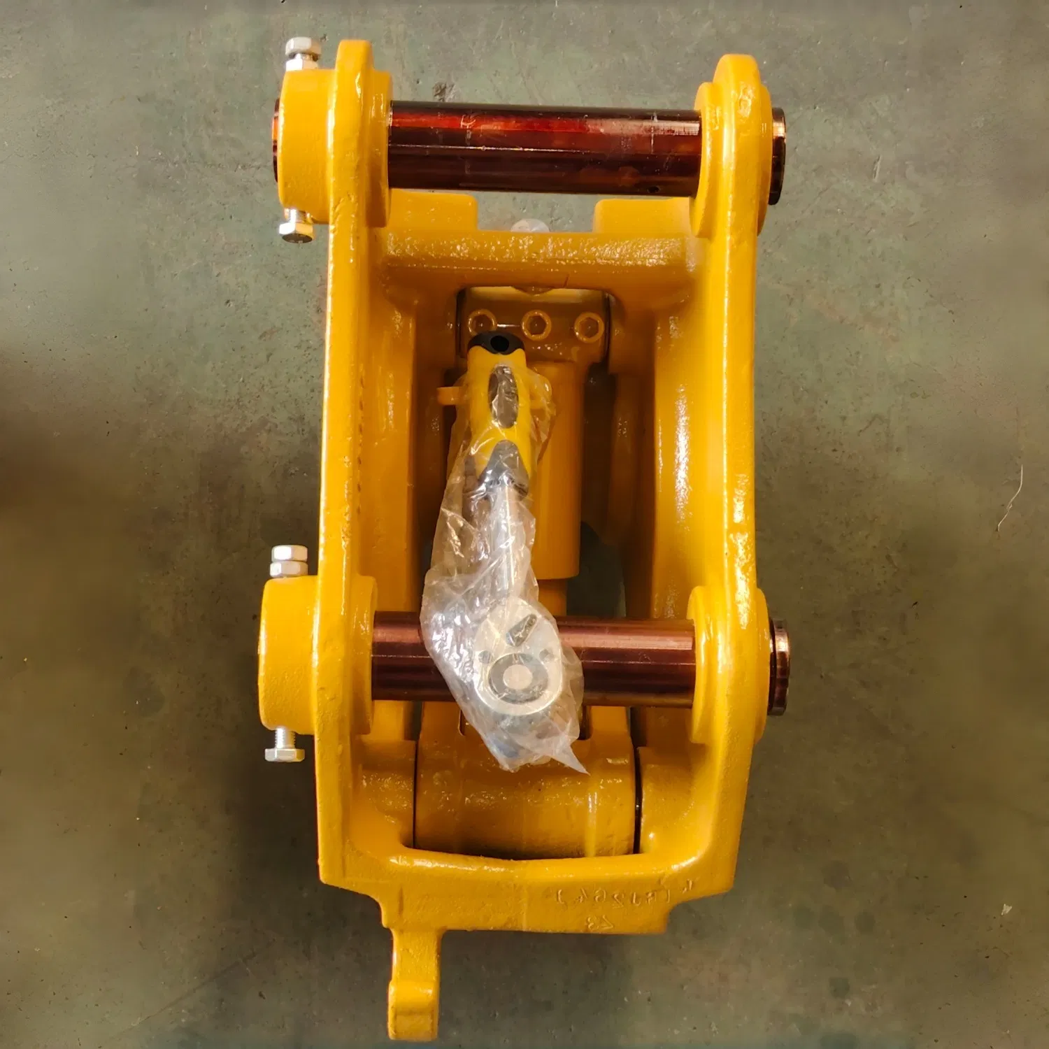 Heavy-Duty Cast Excavator Quick-Release Coupler with Customizable Colors