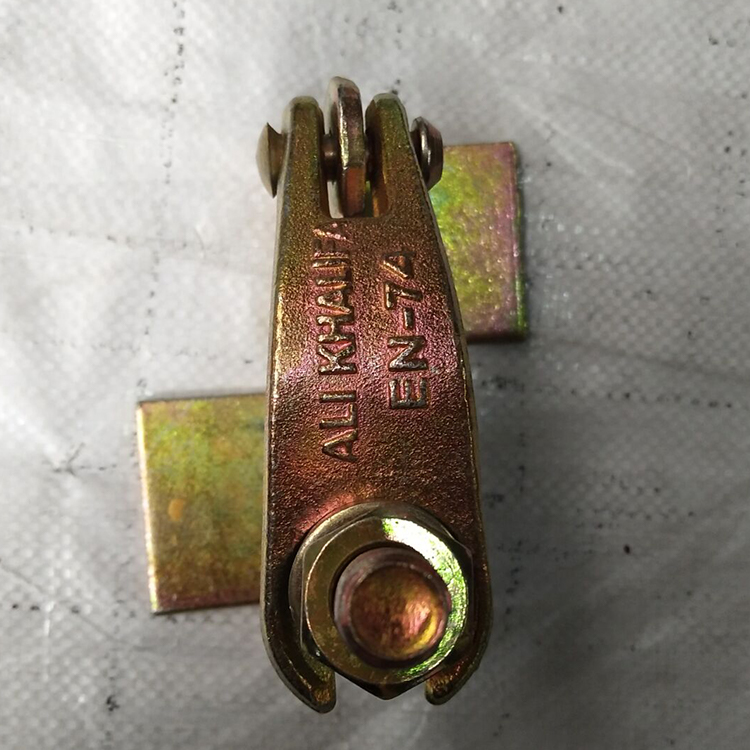 En74 Gi Pipe Brc Board Retaining Coupler Scaffolding Clamp Coupler Manufacturer for Sale