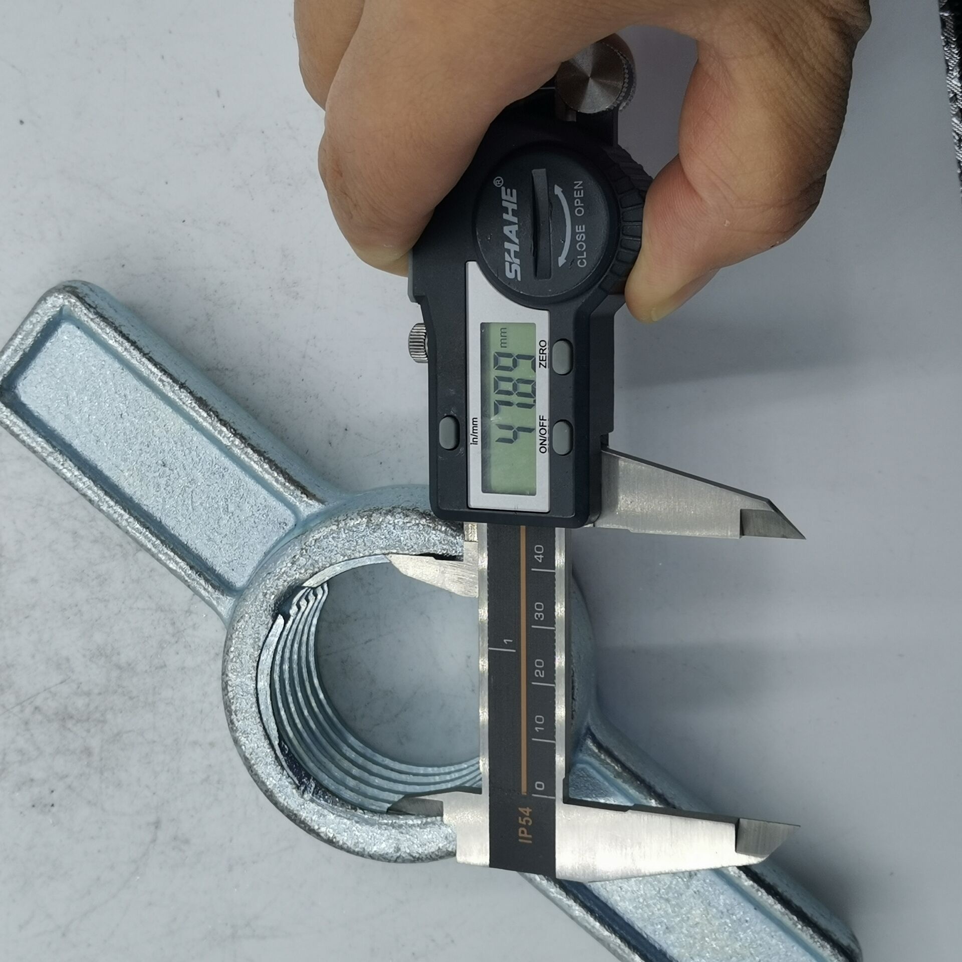 Adjustable Drop Forged Hot Dip Galvanized Q235 Steel Construction Clamp Scaffolding Ladder Parts Screw Jack Nut Handle Accessory