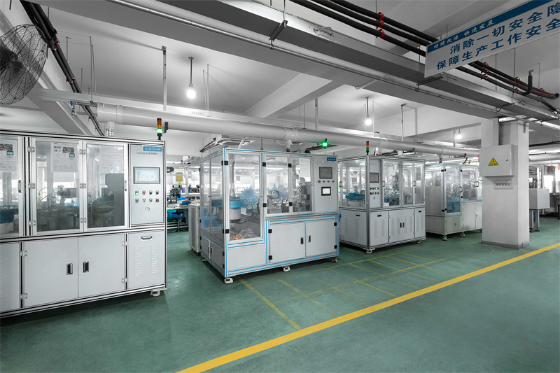 mccb automatic assembling device