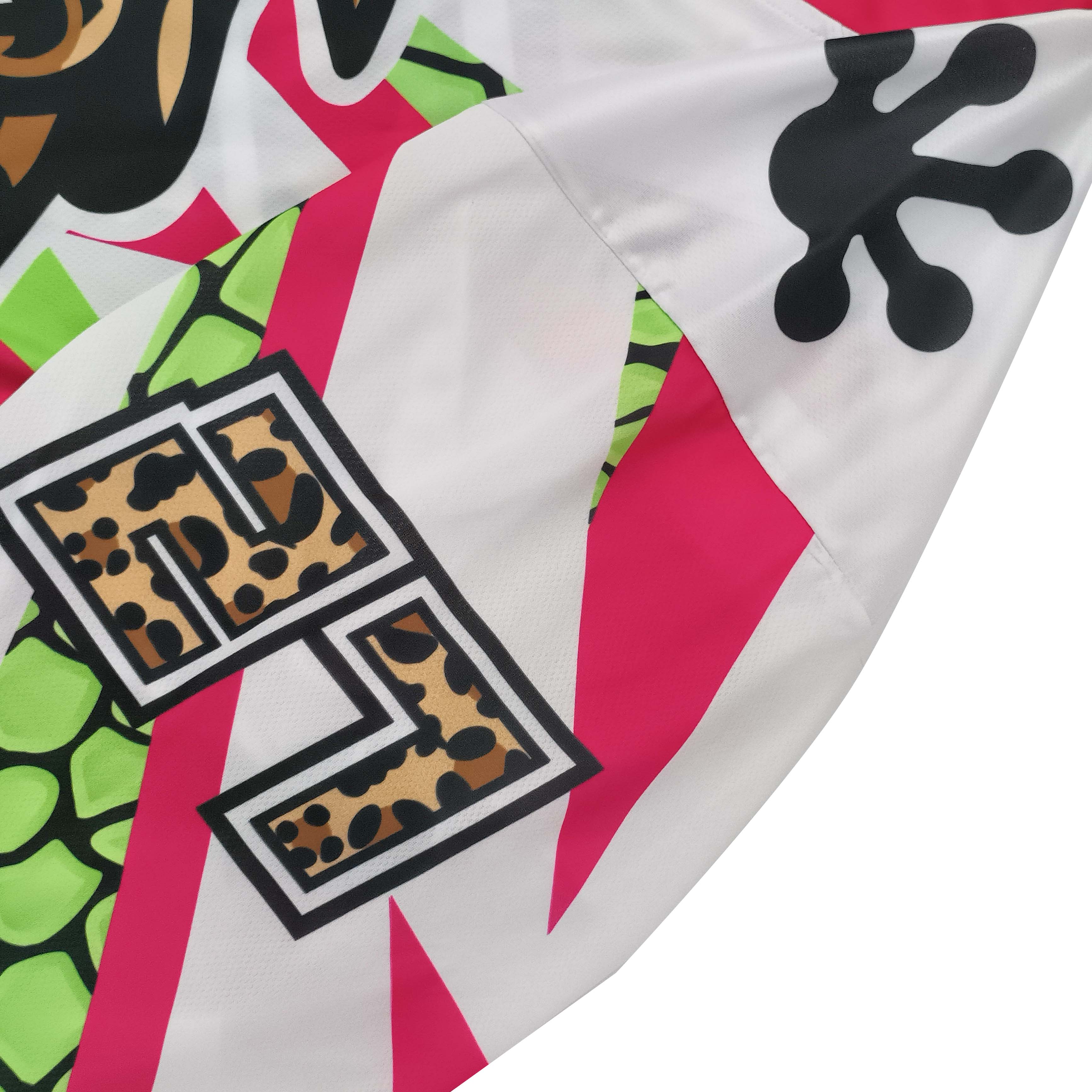 Color and Logo Detail