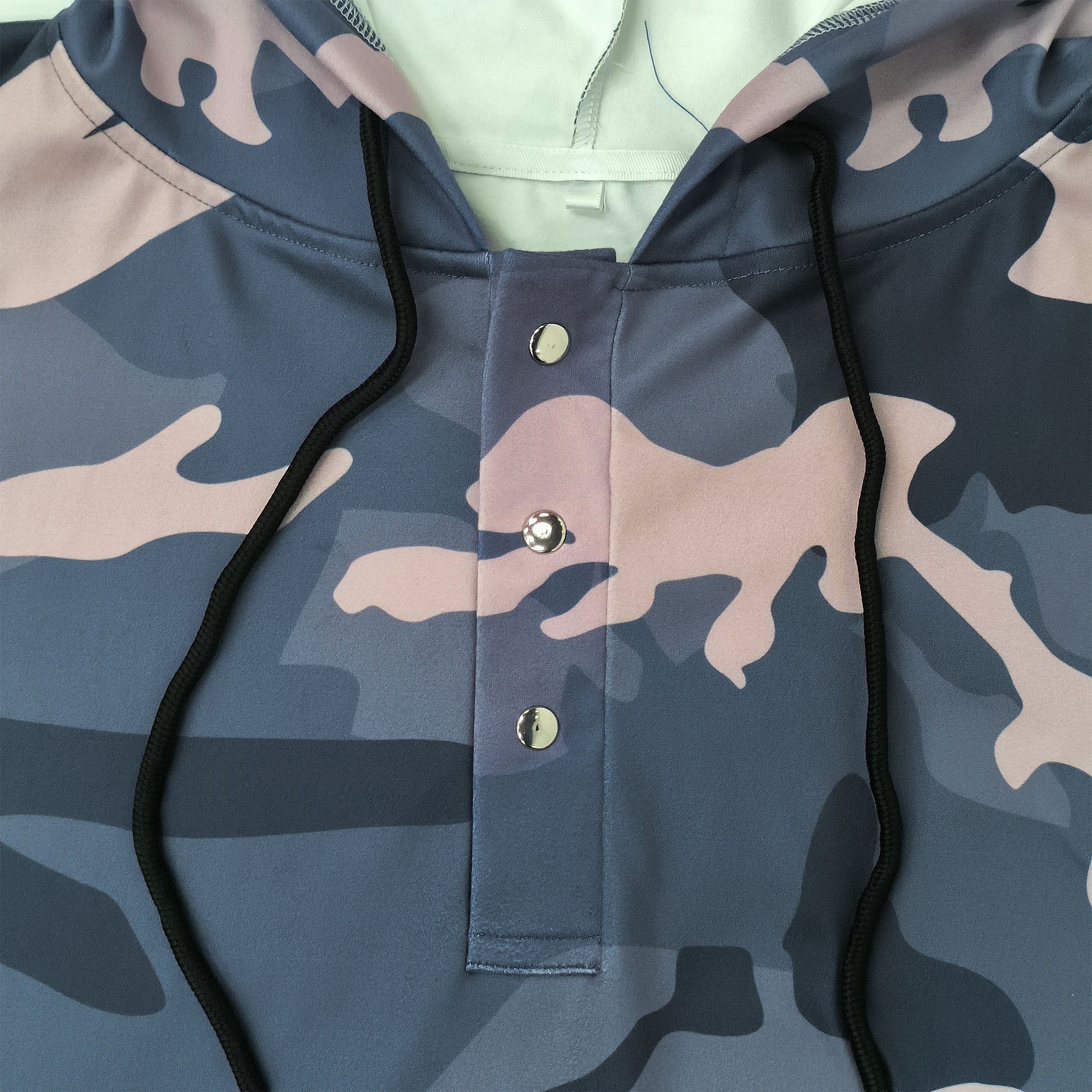 Special Hood Structure