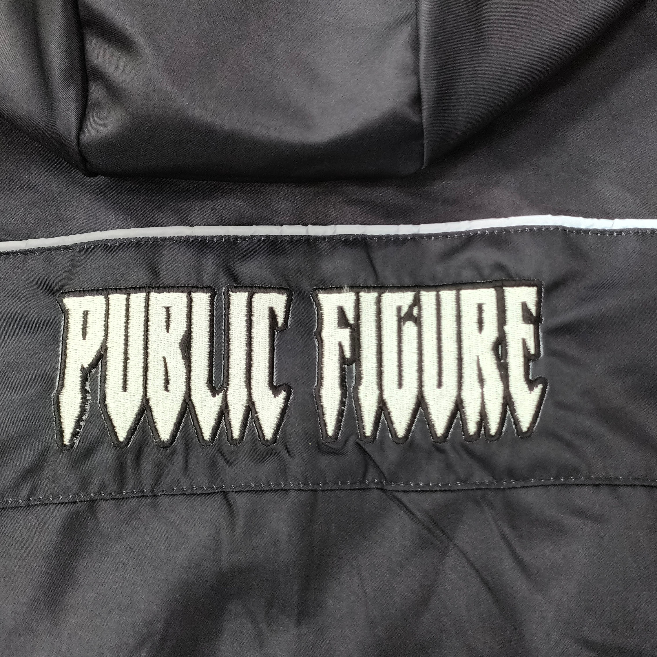 Jacket Features