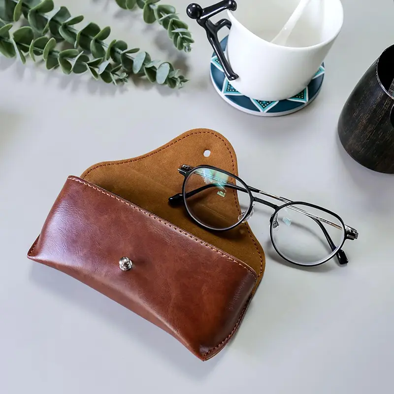 China Portable Leather Glasses Case Sunglasses Bag Horizontal Glasses Case Manufacturer, Suppliers