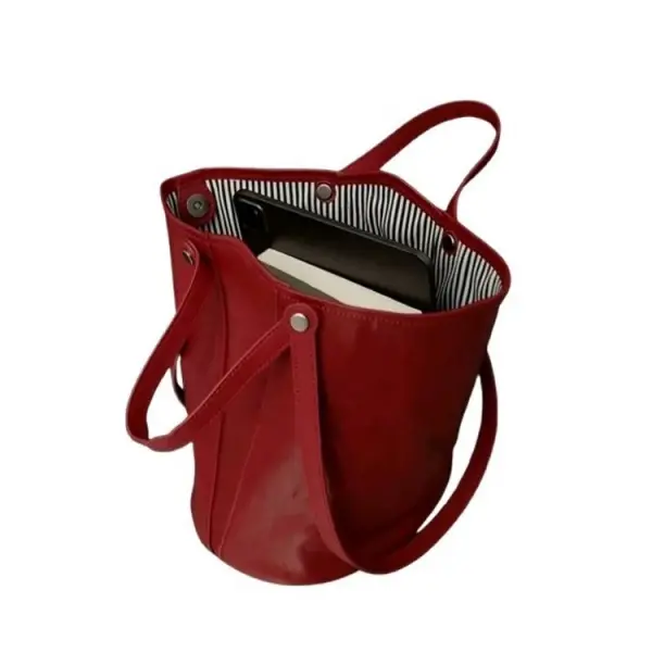 Wholesale Leather Classic 1-1.9L Magnetic Buckle Closure Waterproof Totebag for Outdoor & Business Use Manufacturers, Factories