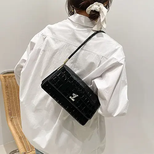 PU leather underarm bag display
