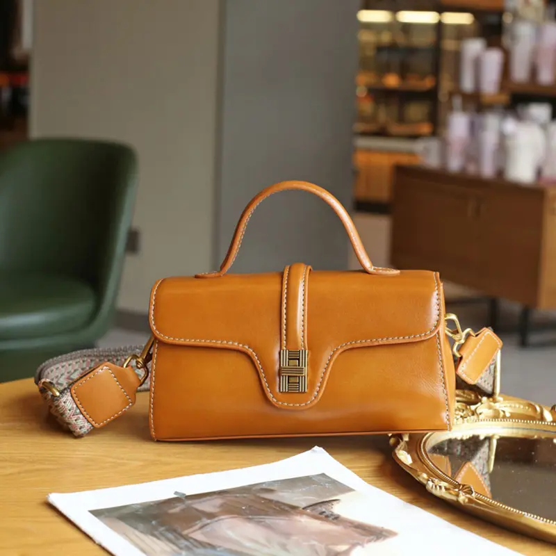 Wholesale Women's Leather Chain Crossbody Bag Mini Square Shoulder Bag Manufacturers, Supplier