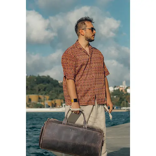 Fashionable and Practical Leather Duffel Bag