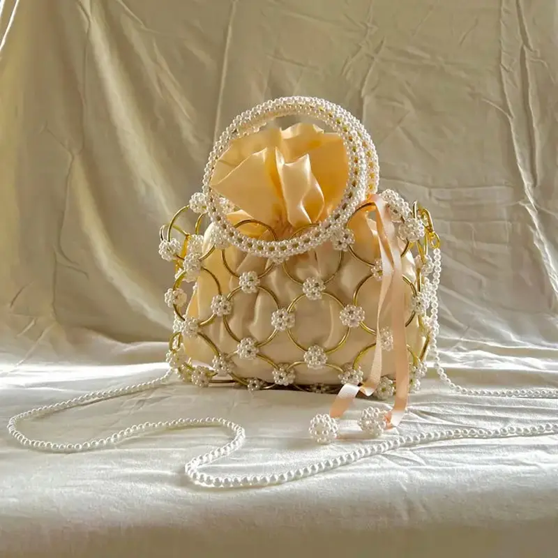 China Pearl Handbag Metal Clutch Evening Bag Manufacturer, Factory