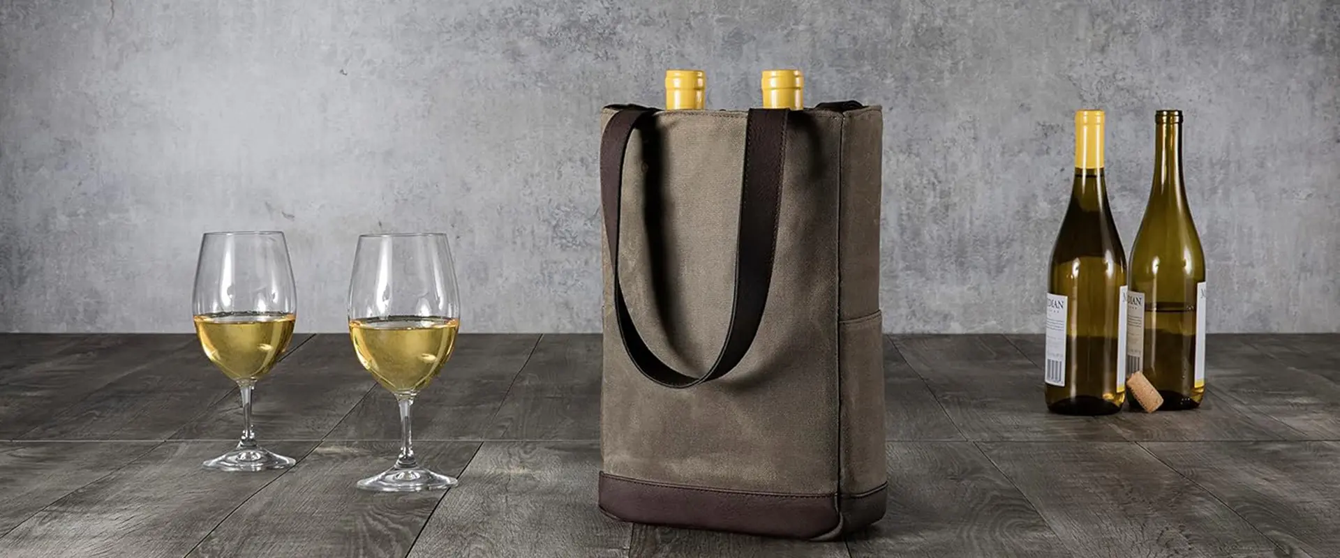 Two bottles insulated wine tote layout detail view