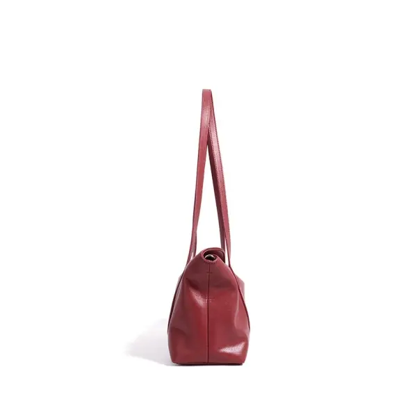 China Women's Designed Custom Zipper Closure Waterproof Genuine Leather Polyester Shoulder Strap 1-1.9L Capacity Manufacturer, Suppliers
