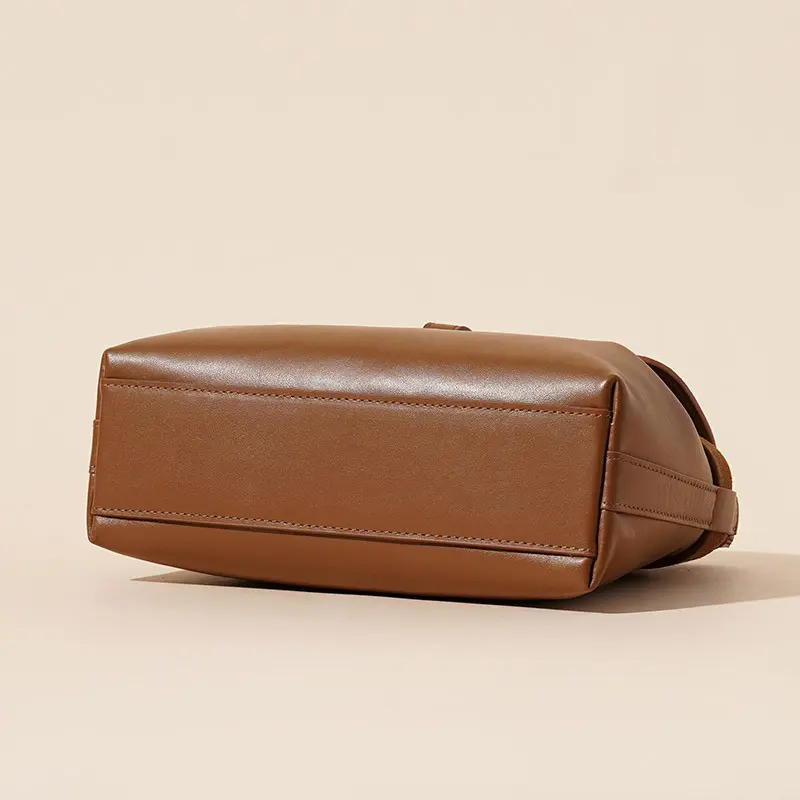 China Top Layer Cowhide Women's Suede Commuter Shoulder Bag Manufacturers, Supplier