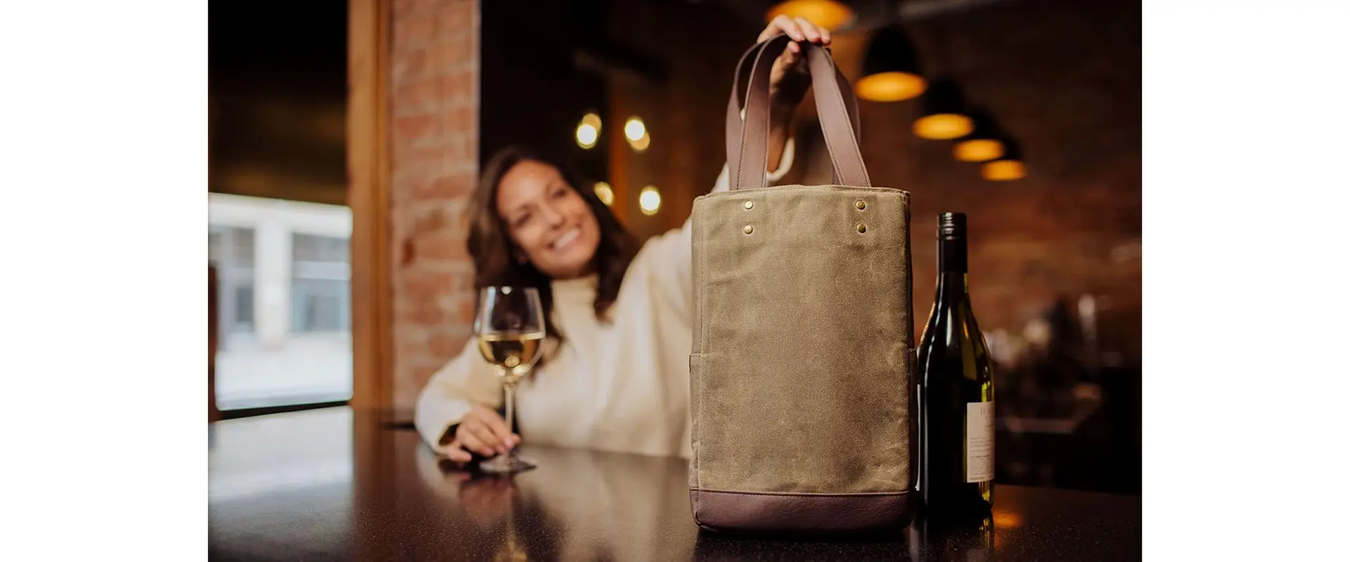 Deluxe wine carrier gift bag outdoor display view